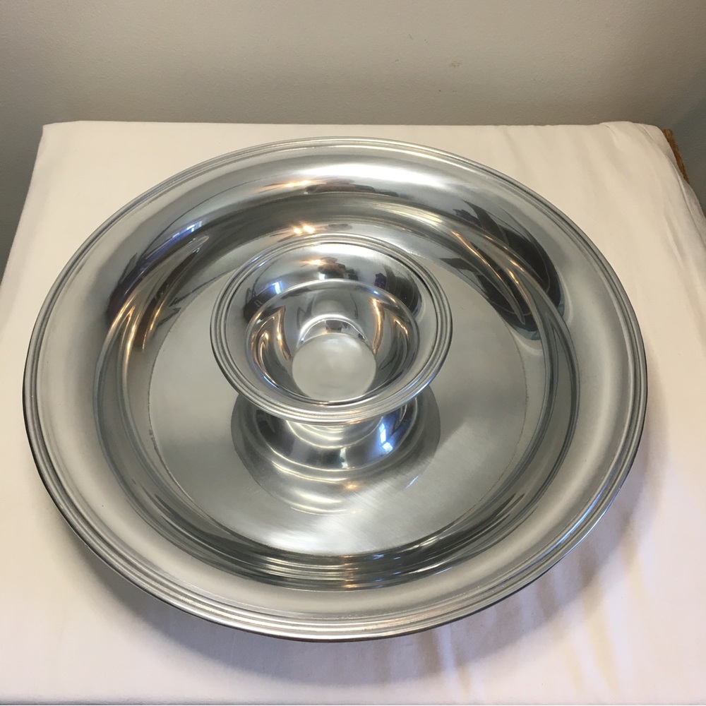 NIB Reed & Barton Arlington Metal Serving Tray and Dip Bowl Set